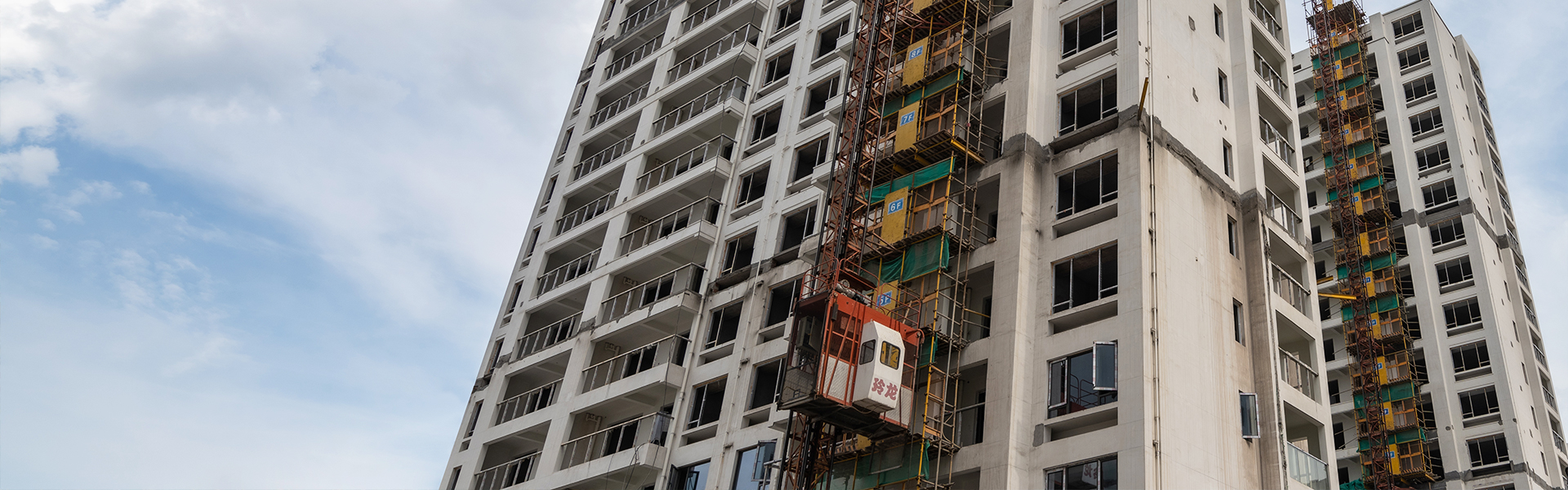 廠房設(shè)備-紹興市玲龍建筑機械有限公司